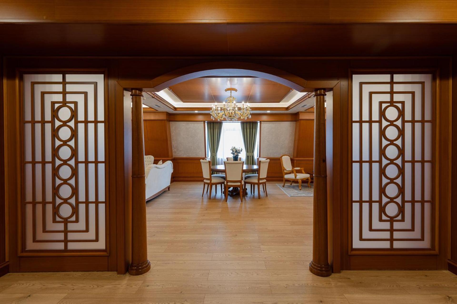 Отель Divan 5*