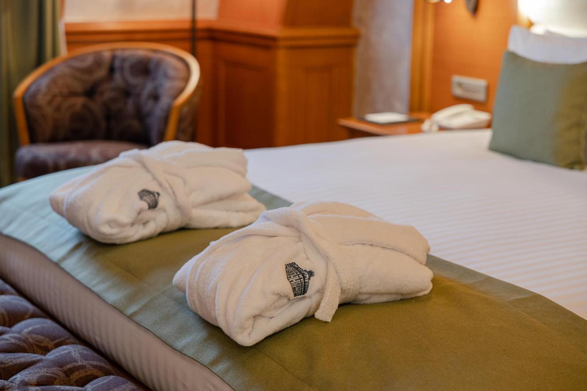 Divan 5*